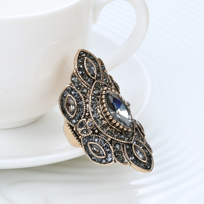 Luxury Antique Golden Horse Eye Grey Gemstone Vintage Ring