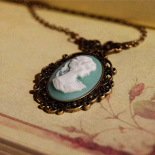 Vintage Style Lady Necklace Beauty Head Portrait Time Gemstone Necklace Jewelry
